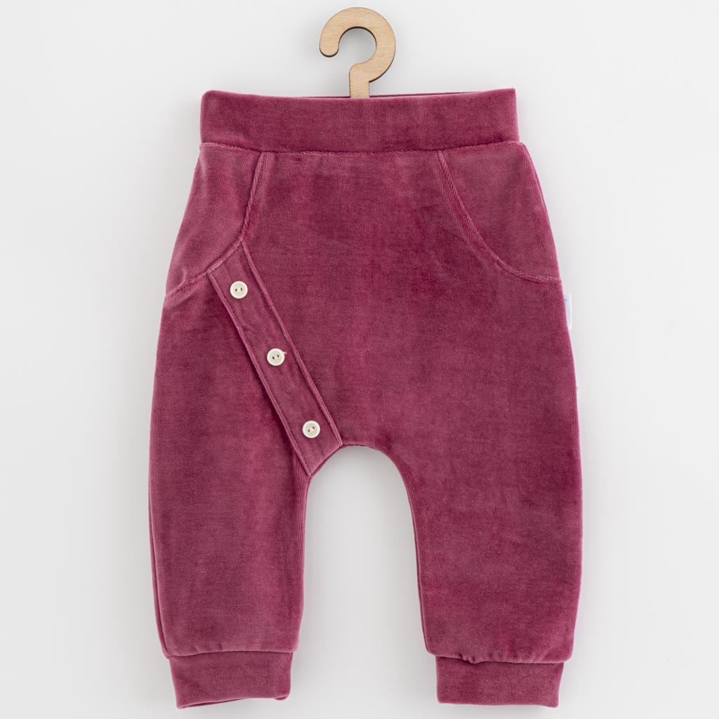 Levně Kojenecké semiškové tepláčky New Baby Suede clothes růžovo fialová